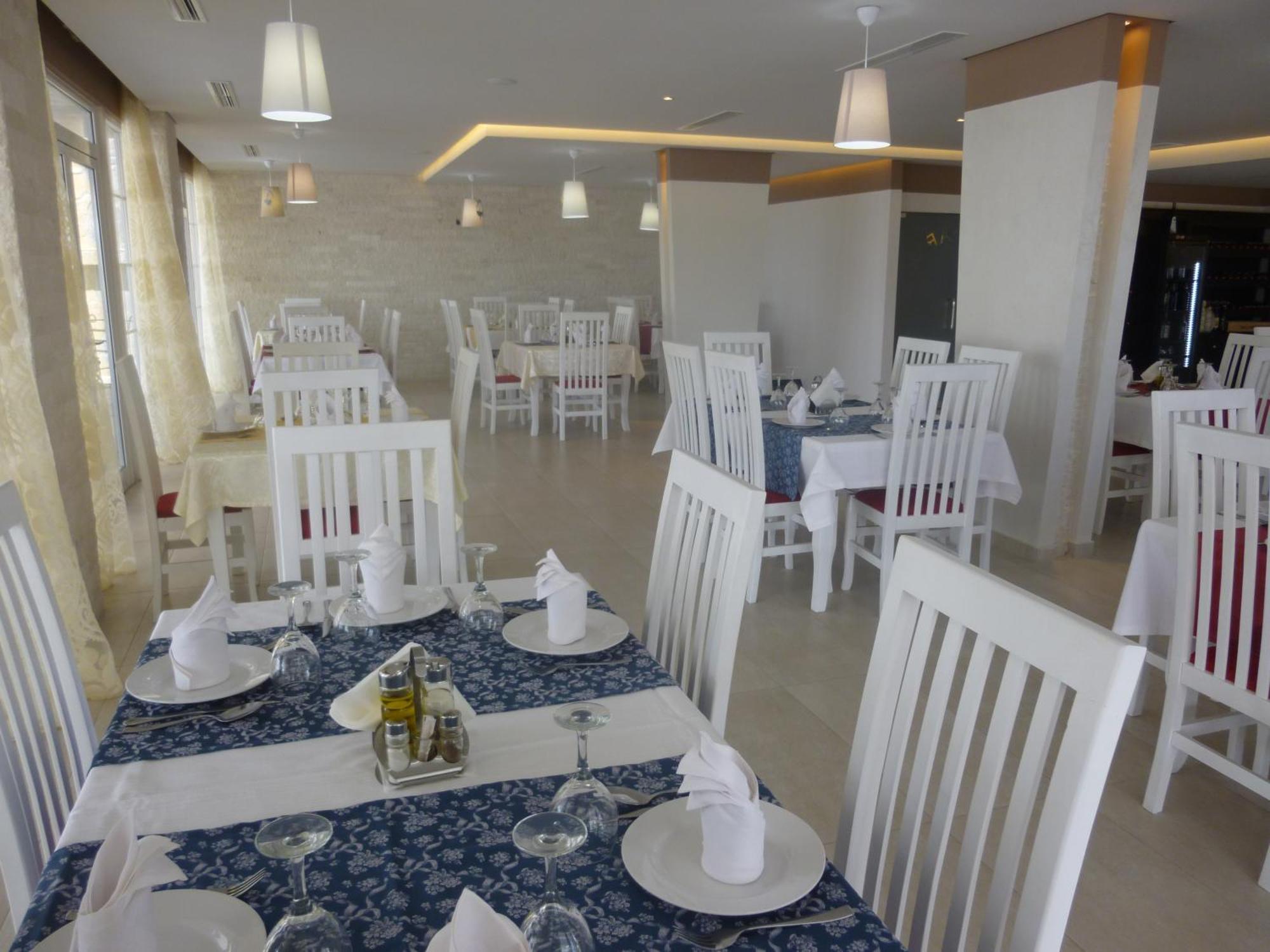 Villamaria Hotel Zverneci Extérieur photo
