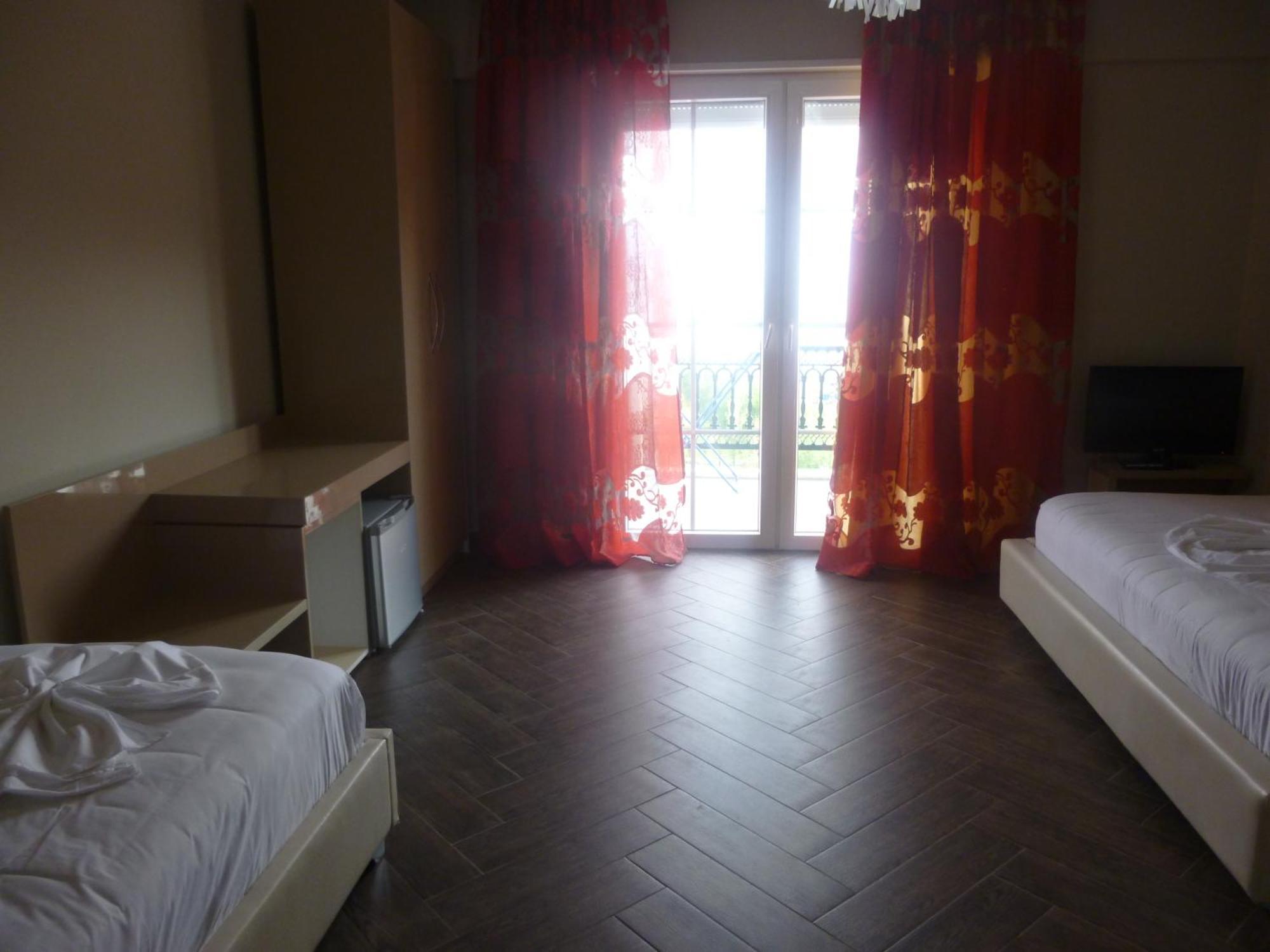 Villamaria Hotel Zverneci Extérieur photo