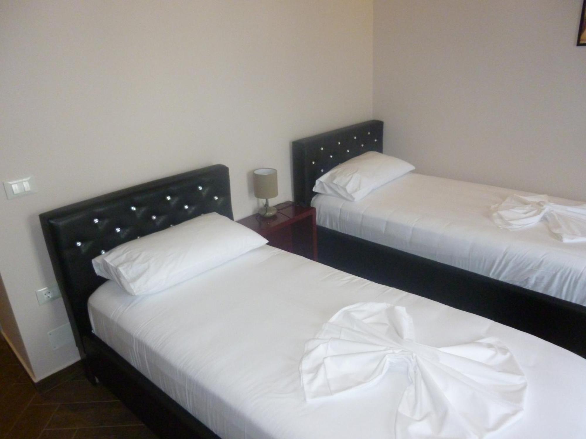 Villamaria Hotel Zverneci Extérieur photo