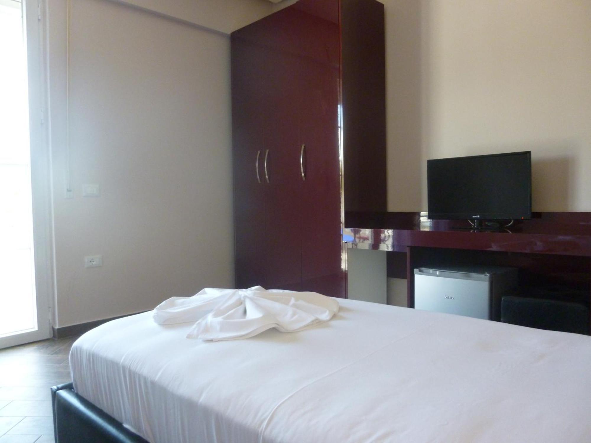 Villamaria Hotel Zverneci Extérieur photo