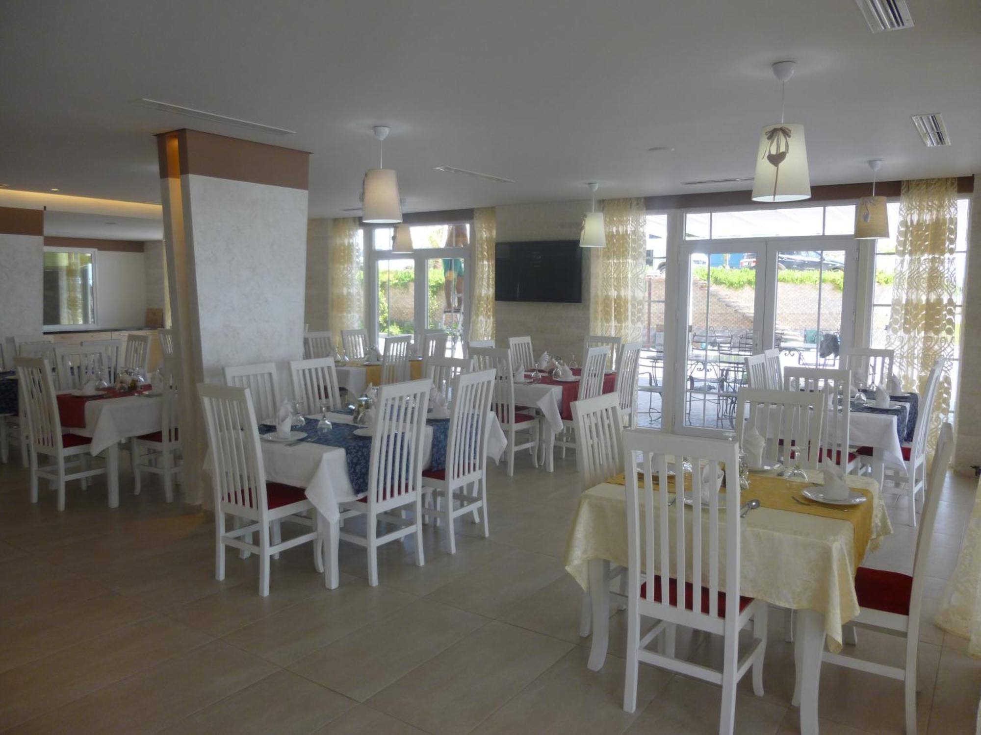 Villamaria Hotel Zverneci Extérieur photo