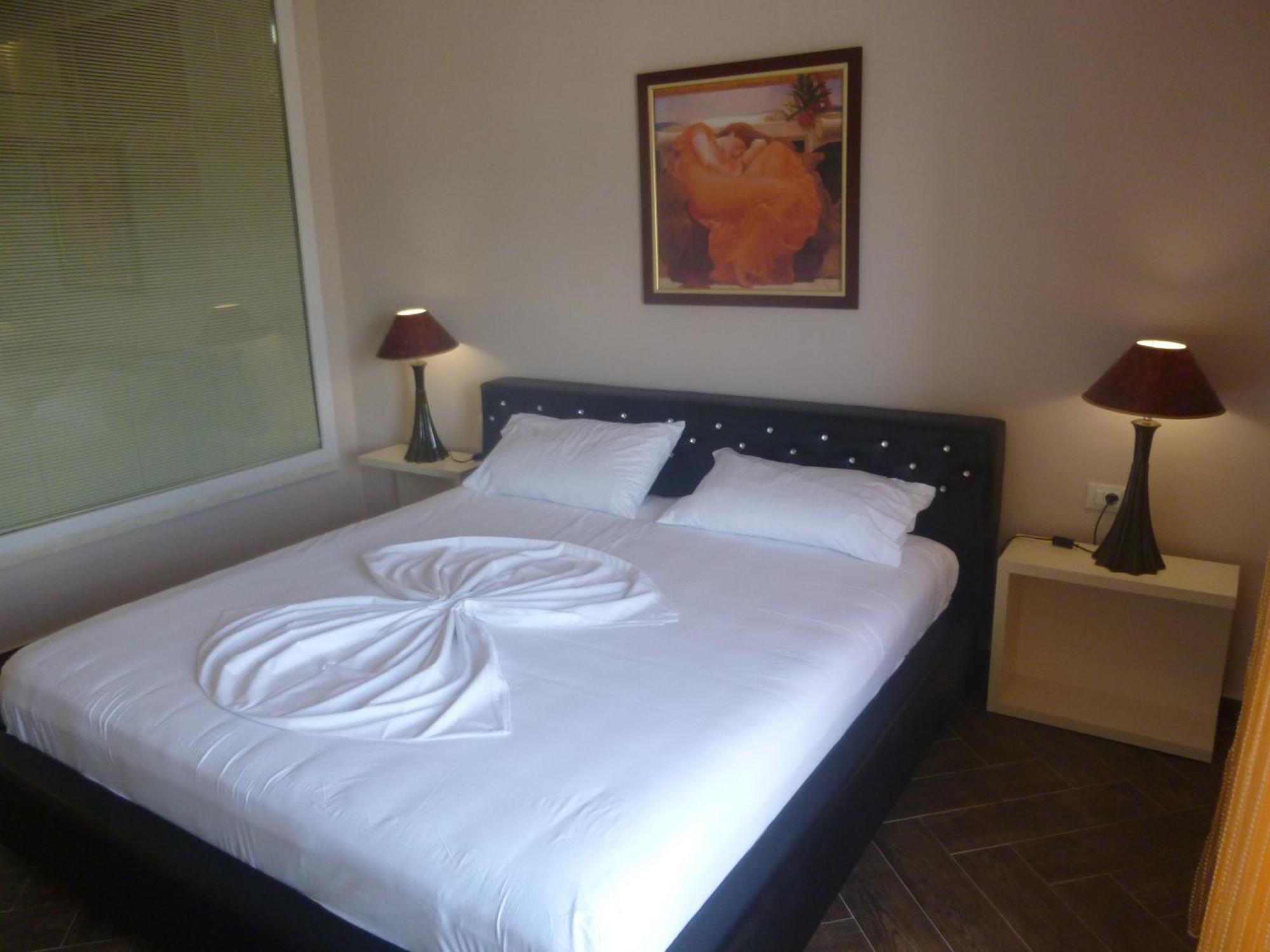 Villamaria Hotel Zverneci Extérieur photo