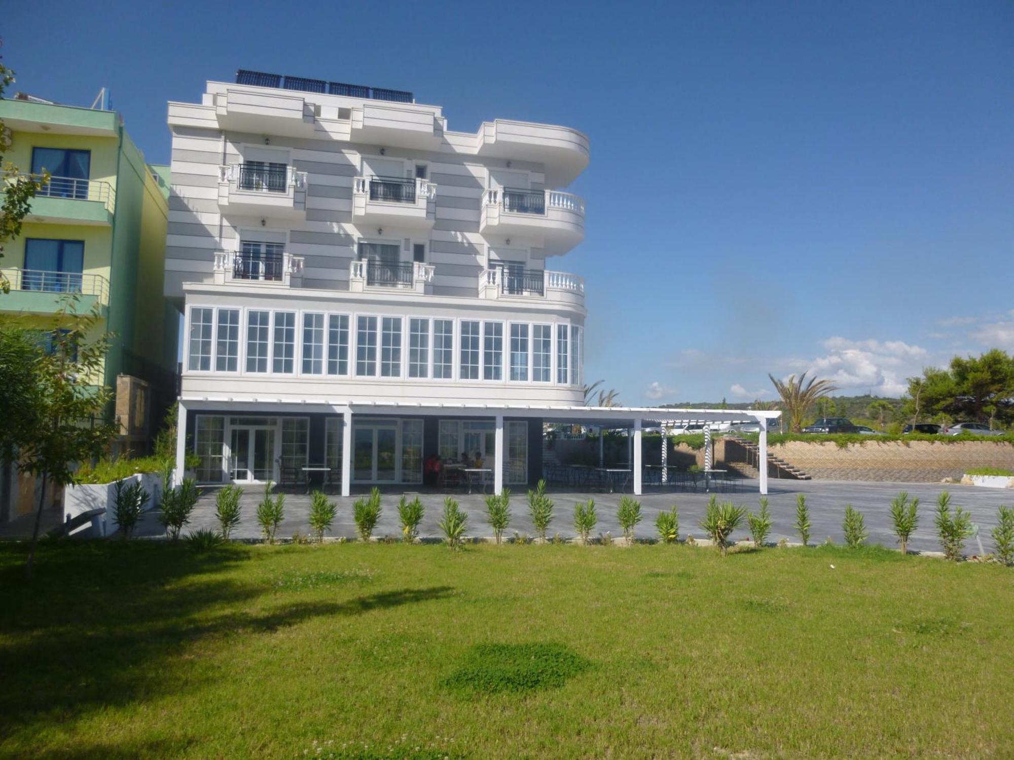 Villamaria Hotel Zverneci Extérieur photo