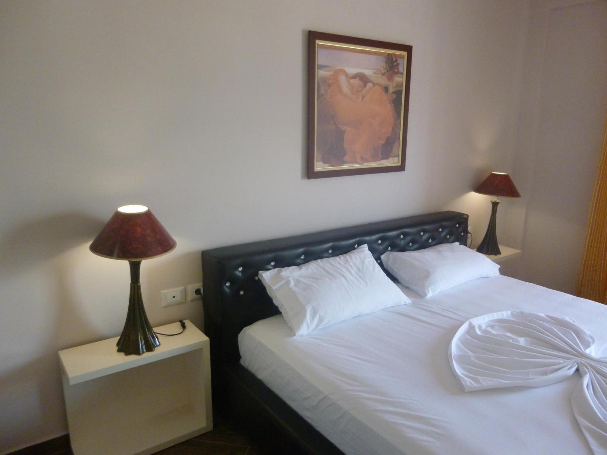 Villamaria Hotel Zverneci Extérieur photo