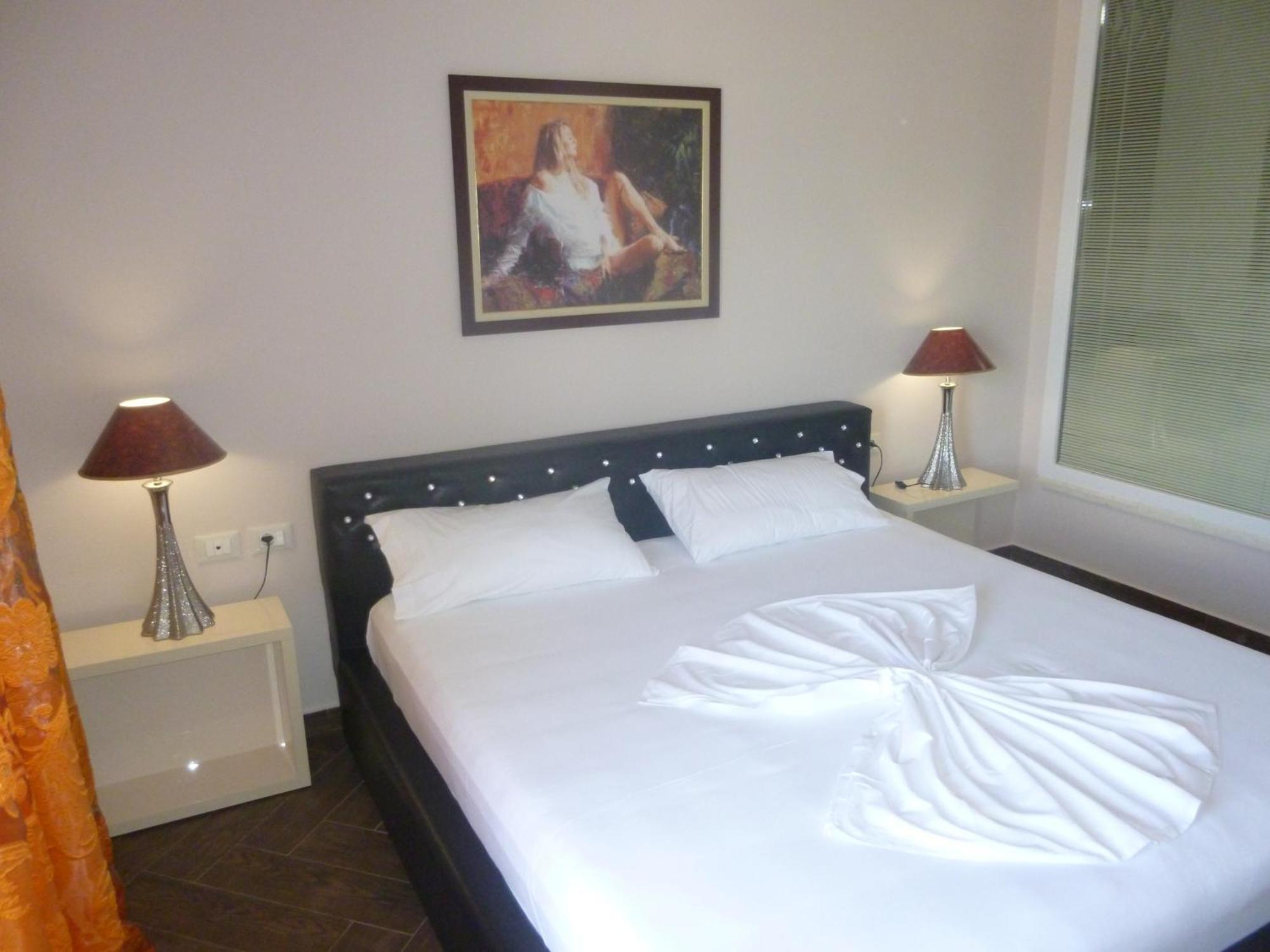 Villamaria Hotel Zverneci Extérieur photo