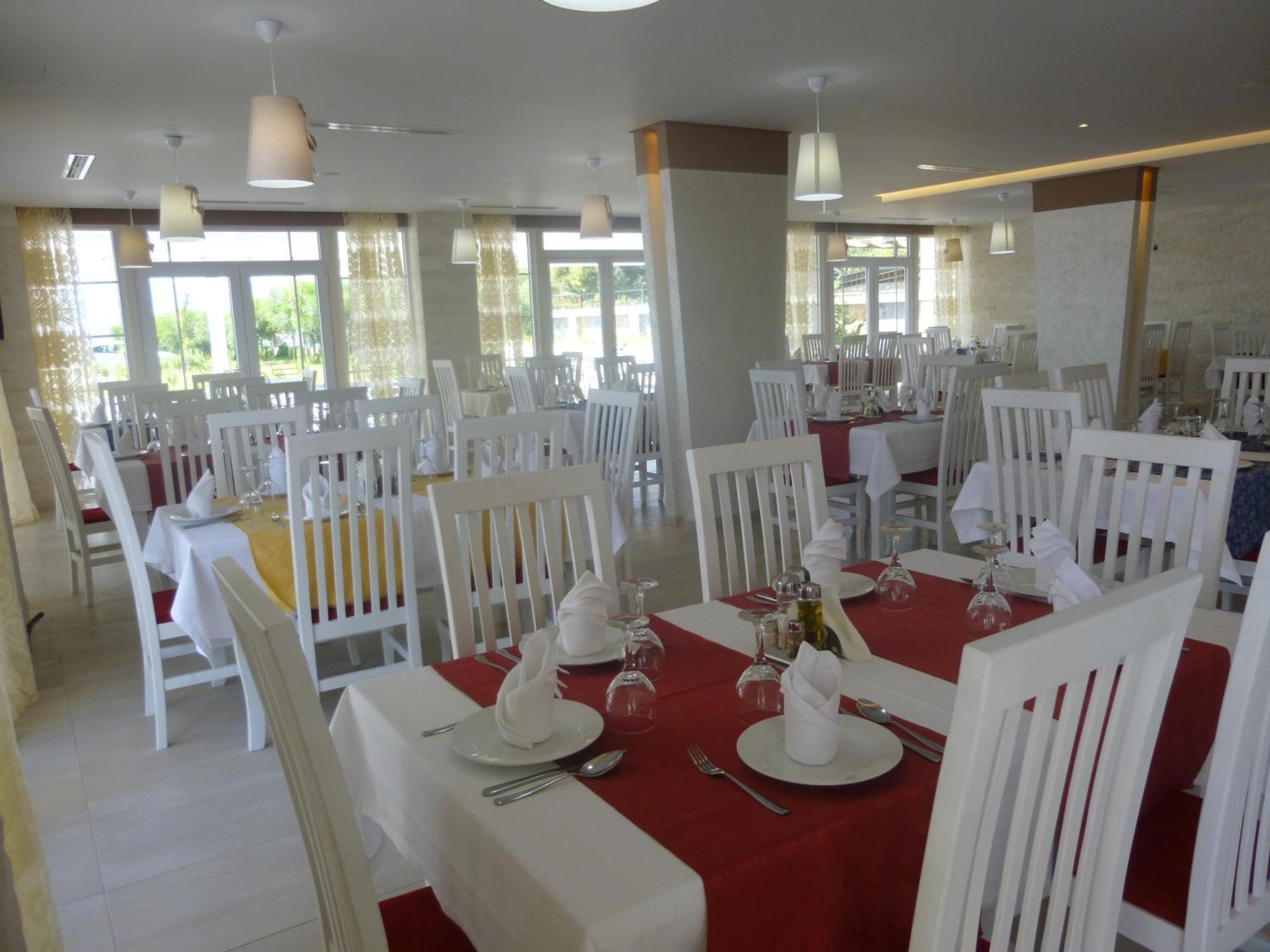 Villamaria Hotel Zverneci Extérieur photo
