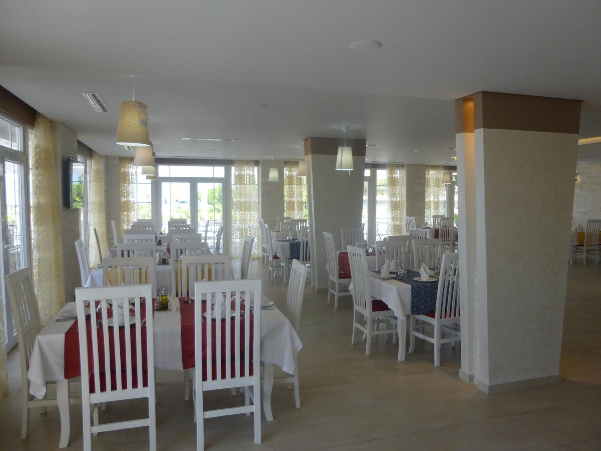 Villamaria Hotel Zverneci Extérieur photo